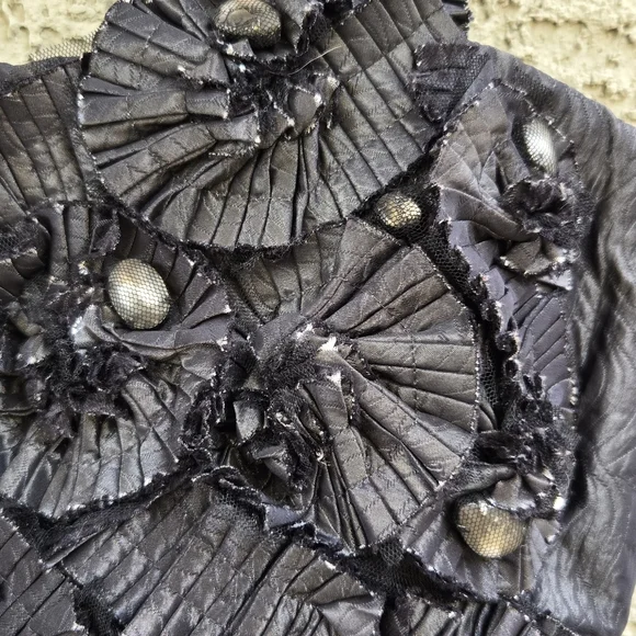 BCBGMaxAzria Gunmetal Floral One Shoulder Dress - Picture 4 of 13